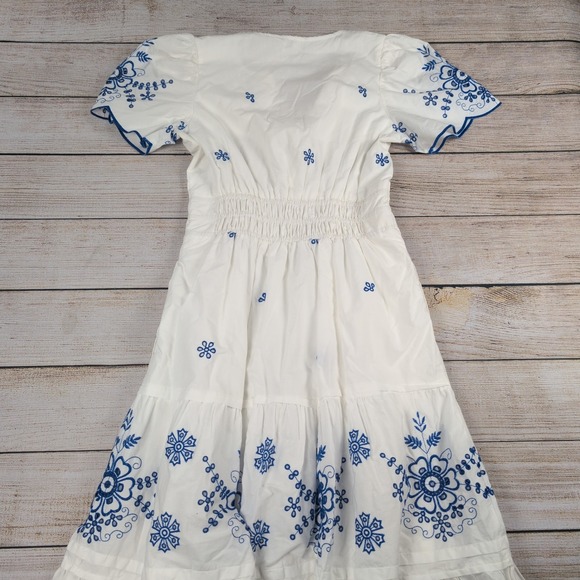 Joie White Blue Floral Embroidered Smocked Waist Maxi Dress Womens Small Boho - Picture 9 of 11